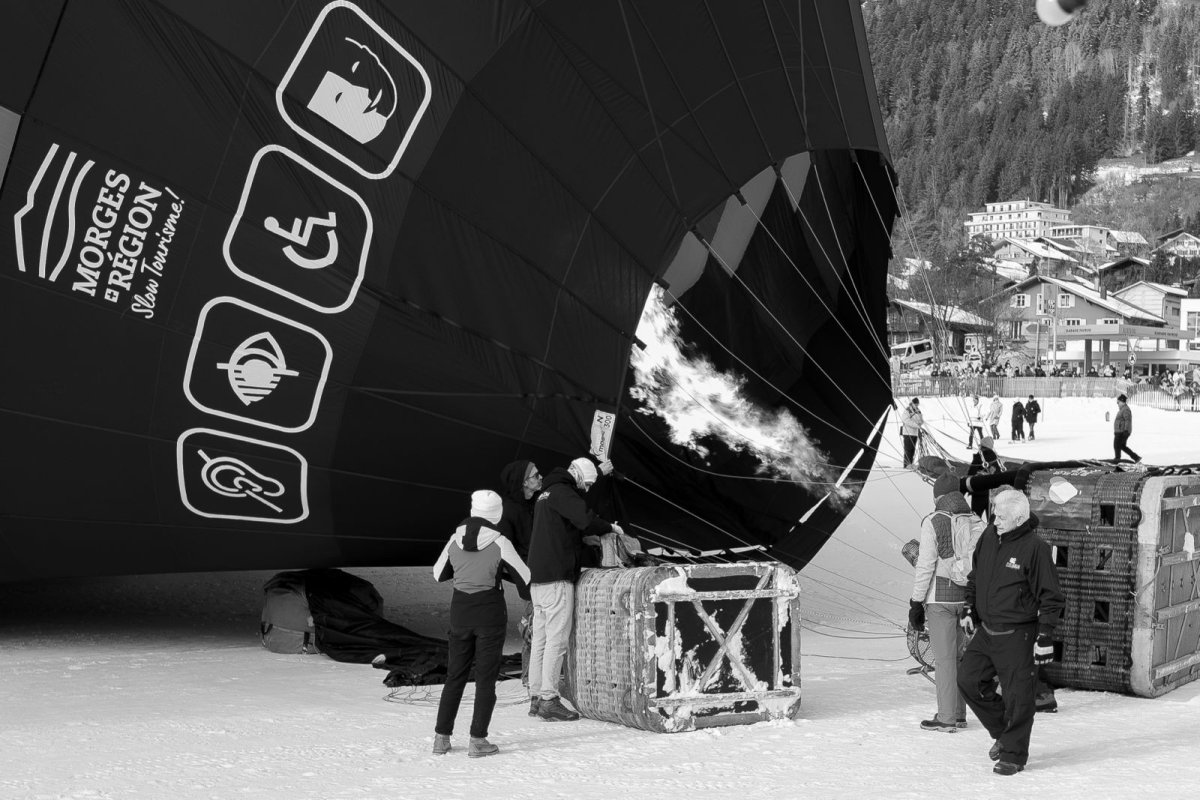 Reduce Contrast – Between Sky and Snow